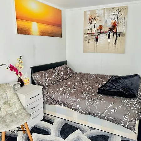 Jacob Apartment
